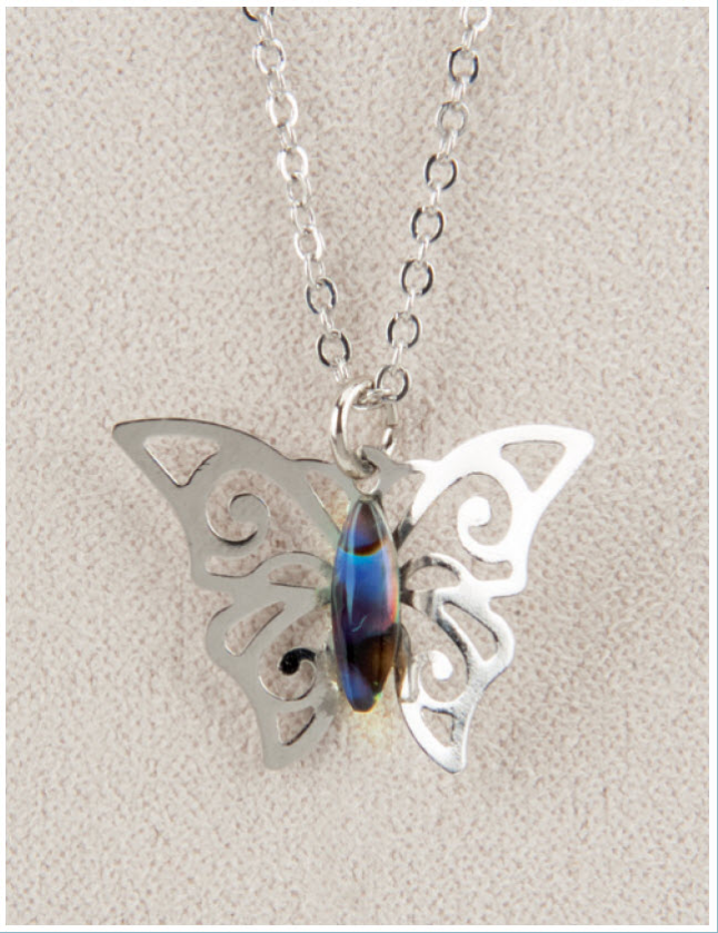 Necklaces - Glacier Pearle 1