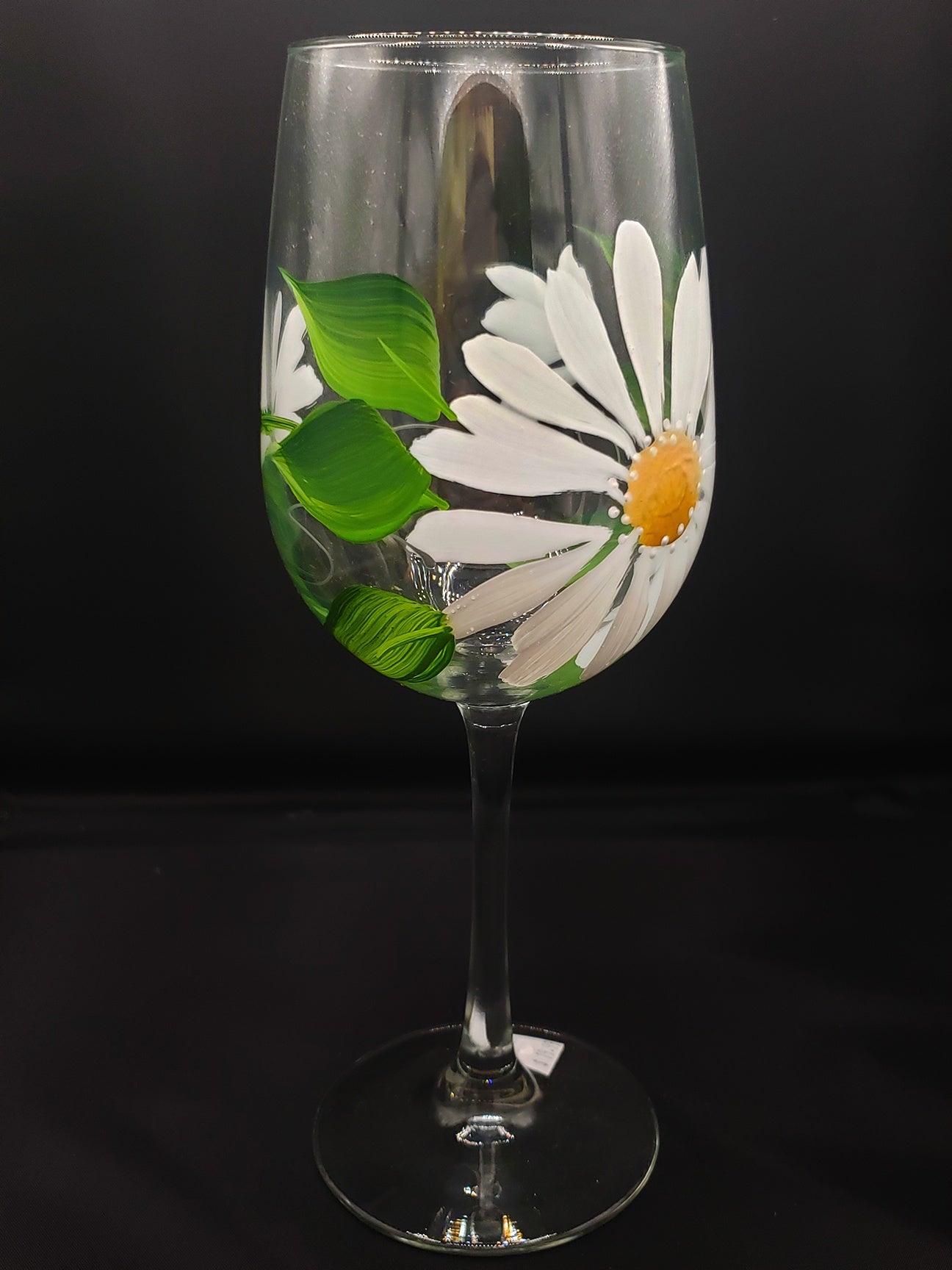 Stemmed Wine Glasses - Daisy
